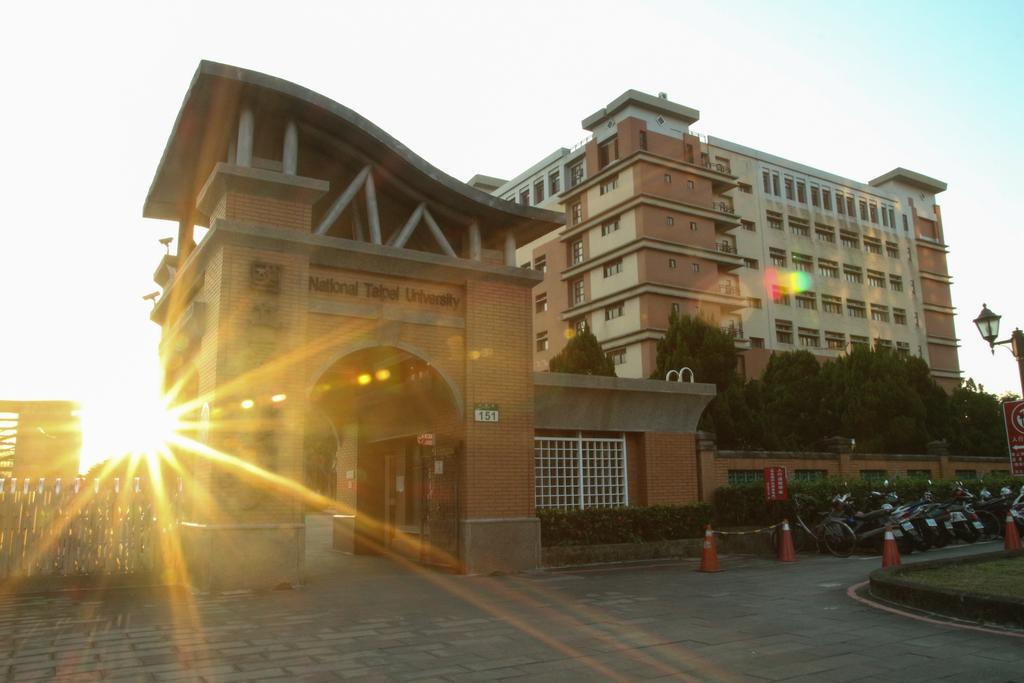 Bear Hotel Sanxia Exterior foto